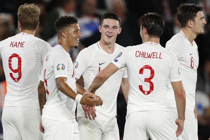 England 5 - 1 Kosovo