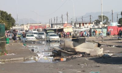 Violent looting in Cape Town