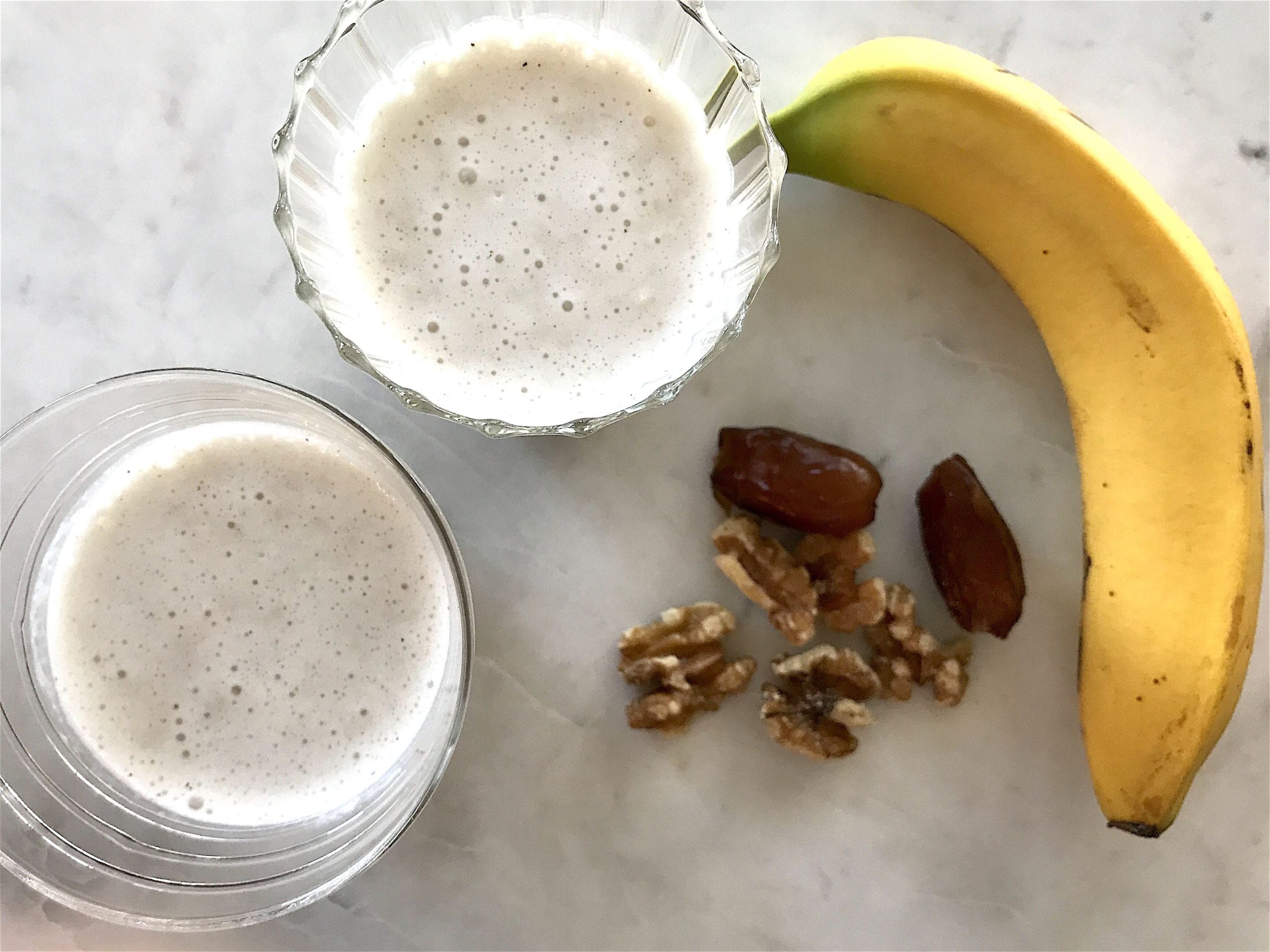 Date and Banana Smoothie