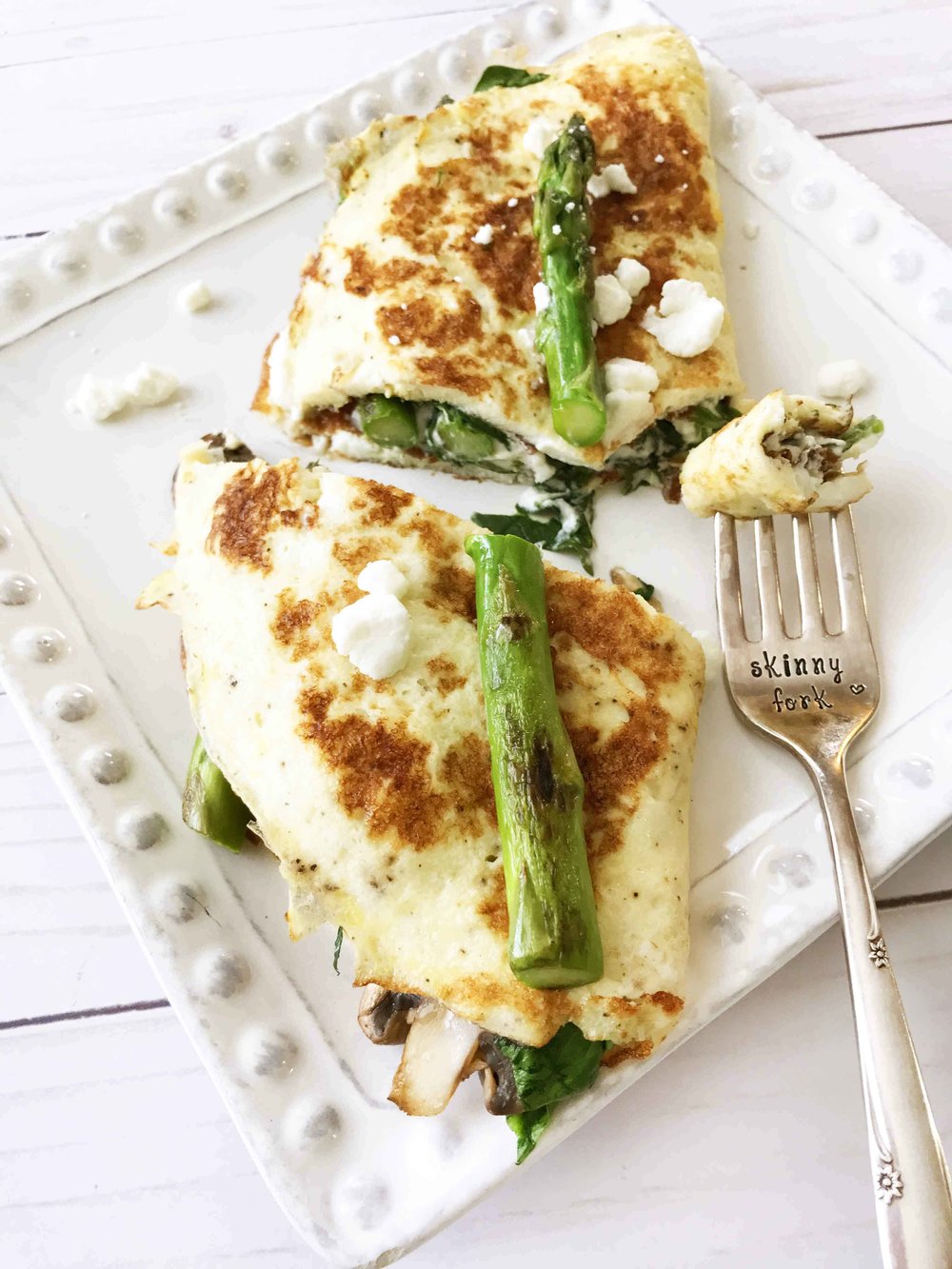 Mushroom and asparagus omelette