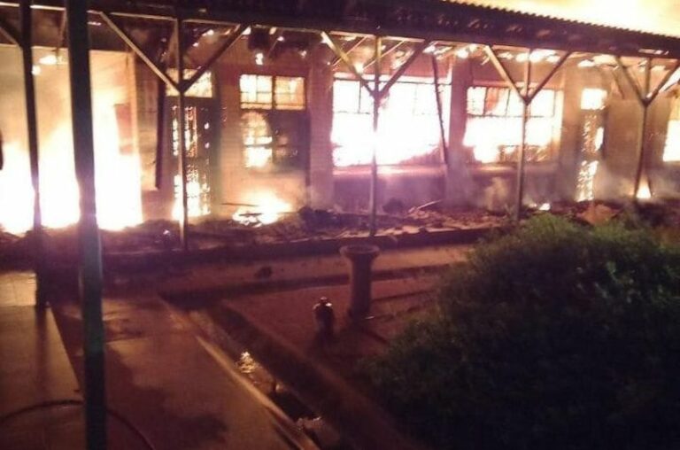 Fire destroys 40 computers