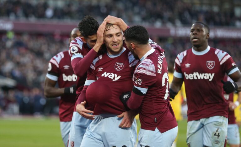 West Ham United 2 - 0 Everton